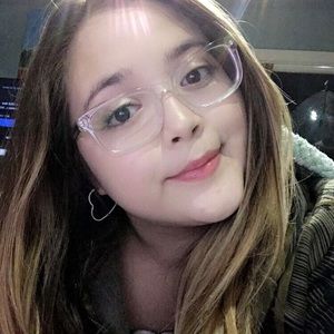 Meet your Posher, Liz